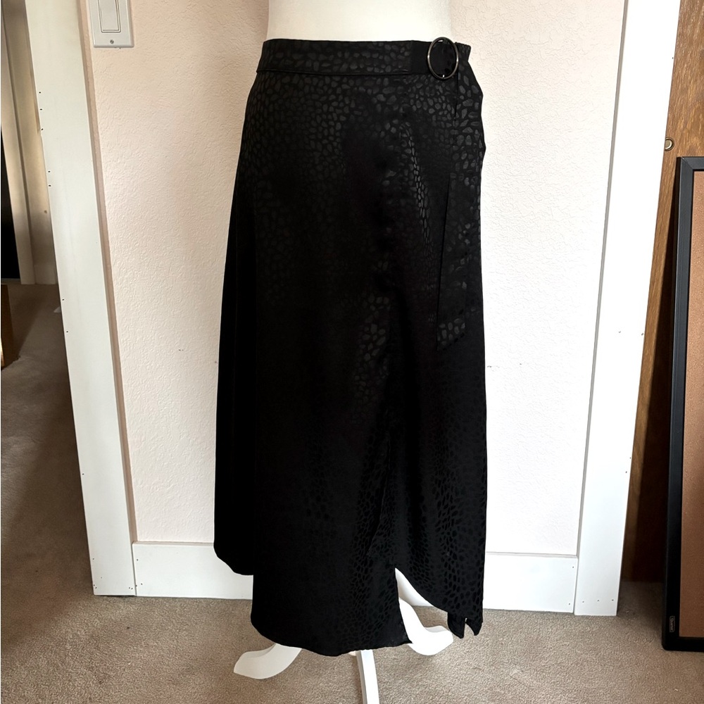 NWT Boutique midi skirt with slit